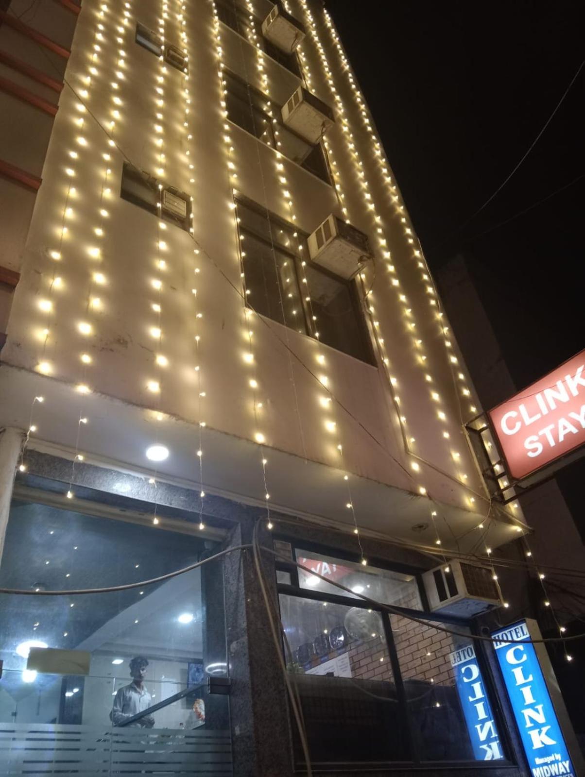 Hotel Clink New Delhi Airport Bagian luar foto